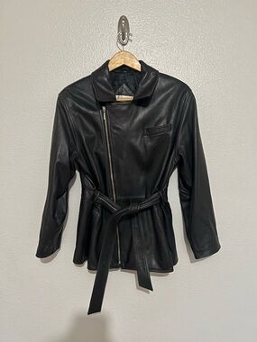 Valerie Stevens Black 100% Leather Belted Jacket